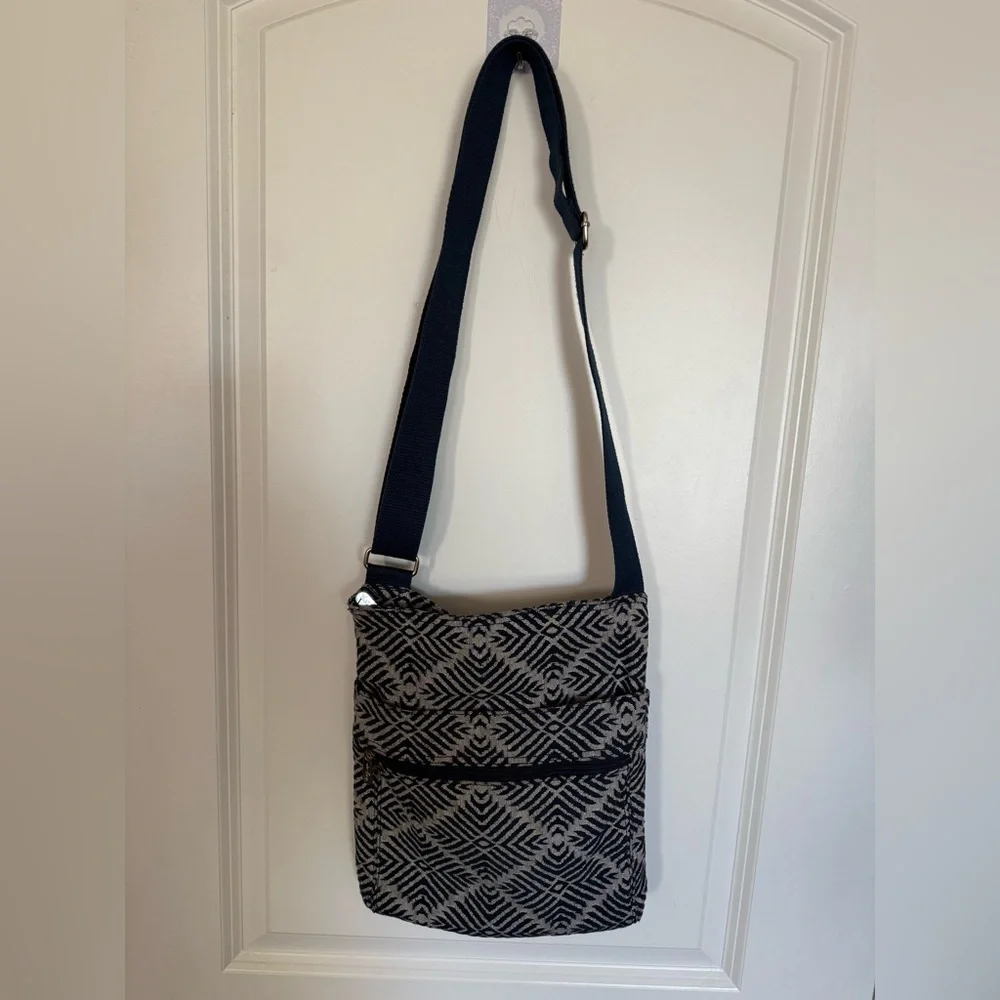 Thirty One Geometric Navy and Gray Organizing Shoulder bag